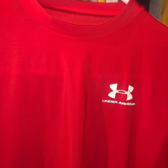 Under armor red long sleeve - Picture 3 of 3